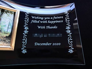 uWishing you a future filled with happinessAWith ThanksAސE̖OAtv𒤍ANސȆ蕨p̃KXʐ^