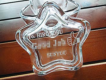 �u���q�l���f�U�C�������I���W�i���}�āv���W�ɒ��������A���̓��̃v���[���g�p�̃K���X����������