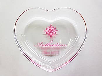 ���X�̃��S�}�[�N�𒆉��ɒ��������A�N���X�}�X�C�x���g�̃v���[���g�p�̃K���X����������