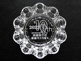 ���q�l���f�U�C�������I���W�i���}�Ă��ʂɒ����������N�j���p�̃K���X���D�M