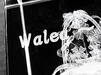 3D�A�[�g�O���XA-4 �u�[�P�̑��ʂɒ������������̃N���[�Y�A�b�v�摜