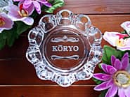 会社の名前を彫刻した開業祝い用の灰皿