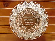 �u10th anniversary�A��Ж��A���t�v���ʂɒ��������A�������֑��悷����N�j���̑��蕨�p�̊D�M