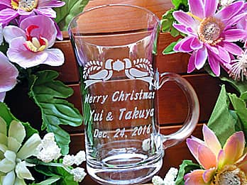 �uMerry Christmas�A�J�b�v���̖��O�A�N���X�}�X�C�u�̓��t�v�𑤖ʂɒ��������A�N���X�}�X�v���[���g�p�̃K���X���e�B�[�J�b�v