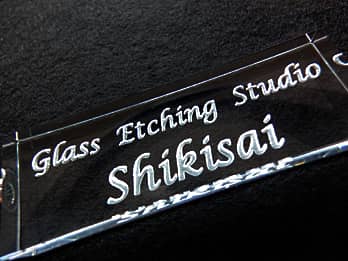 �L�[�z���_�[�̃K���X���ɒ������������̃N���[�Y�A�b�v�摜