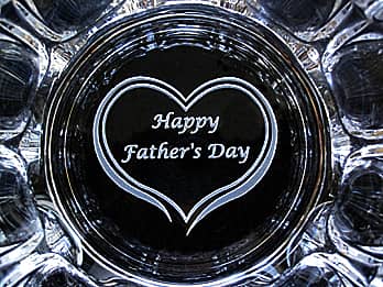 �uHappy Father's Day�v���ʂɒ��������A���̓��̃v���[���g�p�̃K���X���D�M