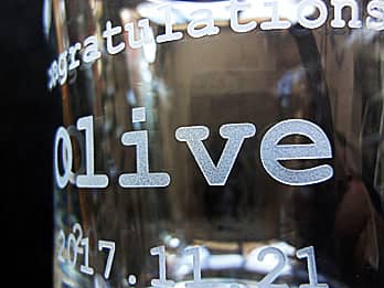 ������t�����[�x�[�XFV-4�̑��ʂɒ��������A���b�Z�[�W�A���O�A���t�̃N���[�Y�A�b�v�摜