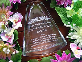 ���O�ƃ��b�Z�[�W�𒤍������A�N���X�}�X�v���[���g�p�̃t�����[�x�[�X