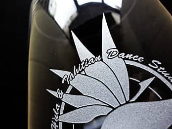 �t�����[�x�[�X���ʂɒ����������S�}�[�N�̃N���[�Y�A�b�v�摜