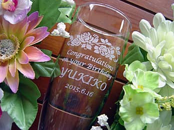 ���j�����b�Z�[�W�A���鑊��̖��O�A�a�����̓��t�𑤖ʂɒ��������A�a�����v���[���g�p�̃s���X�i�[�O���XG-4