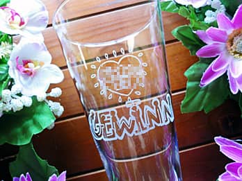 ���q�l���f�U�C�������C���X�g�𑤖ʂ𒤍������A�a�����v���[���g�p�̃s���X�i�[�O���X