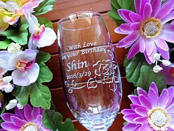 ���j�����b�Z�[�W�A���鑊��̖��O�A�a�����̓��t�𑤖ʂɒ��������A�a�����v���[���g�p�̃s���X�i�[�O���XG-6