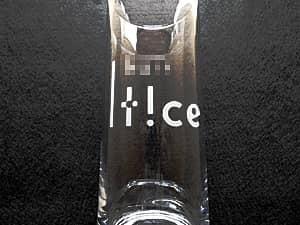 ���X�̃��S�^�C�v�𑤖ʂɒ��������^���u���[�O���XG-17