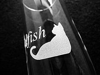 �O���X���ʂɒ��������L�̃C���X�g�̃N���[�Y�A�b�v�摜