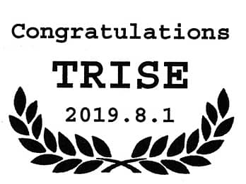 ���j�����b�Z�[�W�A�X���A�I�[�v�����̓��t�����C�A�E�g�����A�J�X�j���p�̃O���X�ɒ�������}��