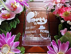 ���q�l��������I���W�i���f�U�C���𑤖ʂɒ��������A���Ƃ����y�ւ̃v���[���g�p�̃��b�N�O���X