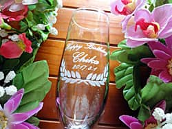 �uHappy birthday�A�����܂̖��O�A�a�����v�𒤍������A�����܂ւ̒a�����v���[���g�p�̃V�����p���O���X