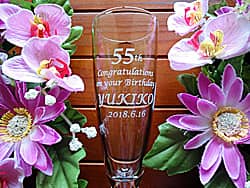 �u55th�ACongratulations on your birthday�A���O�v�𒤍������A���ꂳ��ւ̒a�����v���[���g�p�̃V�����p���O���X