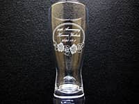 永年勤続表彰用のグラス(20th anniversary、永年勤続者名、日付を側面に彫刻)