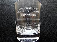 �uCongratulations on your retirement�AWith thanks�A�ސE�҂̖��O�A�ސE���̓��t�A��Ж��v�𒤍�������N�ސE�j���p�̖����ꃍ�b�N�O���X