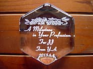 ���O�ƃ��b�Z�[�W�𒤍������A���i�j���p�̃K���X���y�[�p�[�E�F�C�g