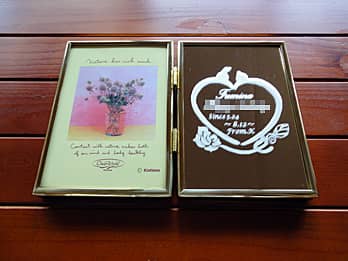 �u���q�l��������I���W�i���f�U�C���v�𒤍������A�z���C�g�f�[�̃v���[���g�p�̎ʐ^����