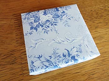 �ܕi�p�̖�����y�[�p�[�E�F�C�g�̃��b�s���O��̉摜