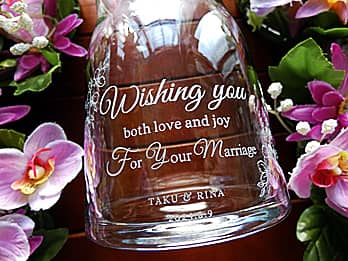 ���q�l���f�U�C�������I���W�i���}�Ă𑤖ʂɒ��������A�����j���̃v���[���g�p�̃K���X�ԕr