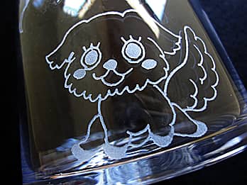 ���̃C���X�g�𑤖ʂɒ��������A�z���C�g�f�[�̃v���[���g�p�̃K���X�ԕr